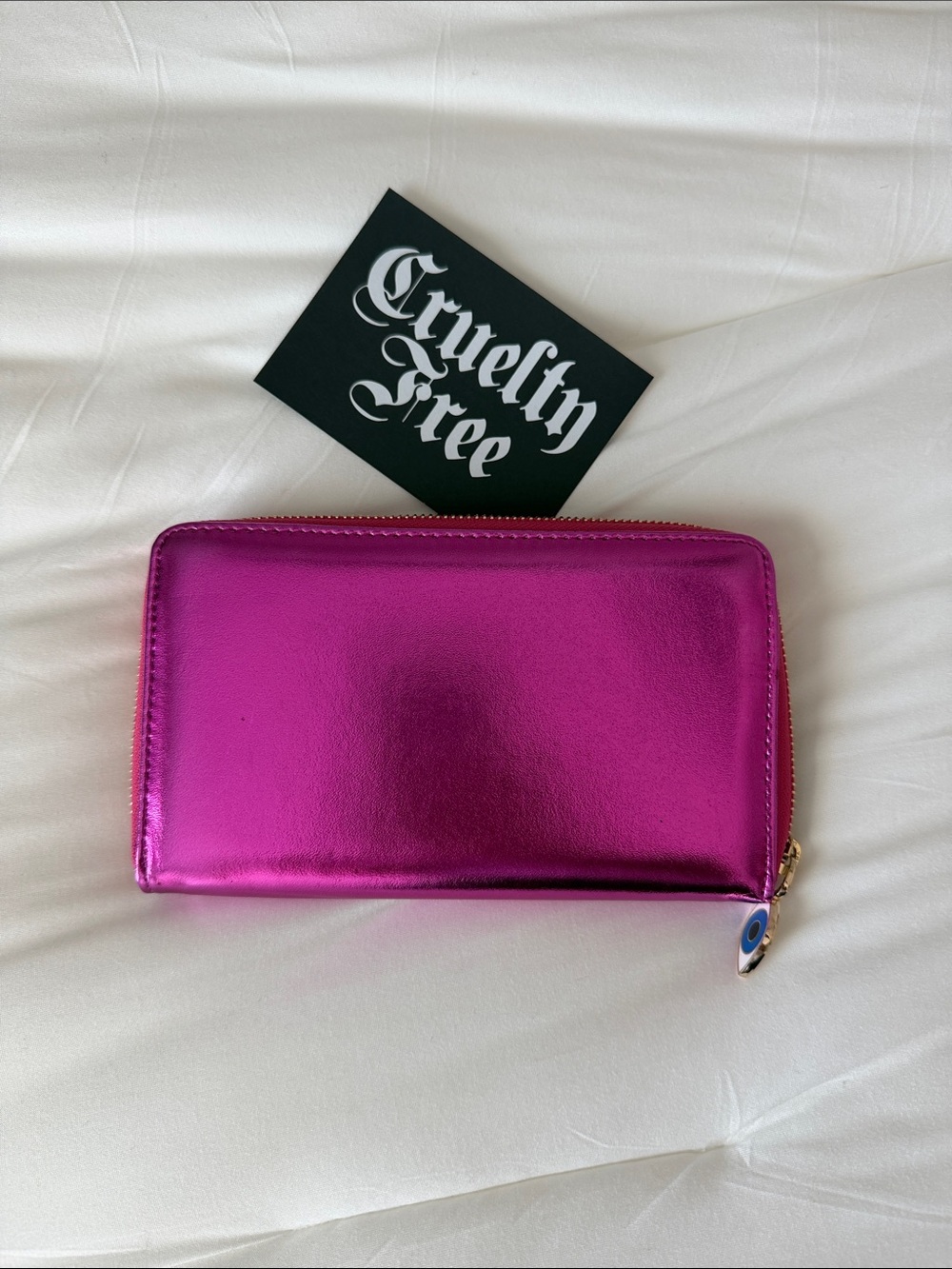 Metallic Fuchsia Zip-Around Card & Key Holder